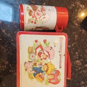 Strawberry Shortcake Red Lunchbox and Thermos Set
